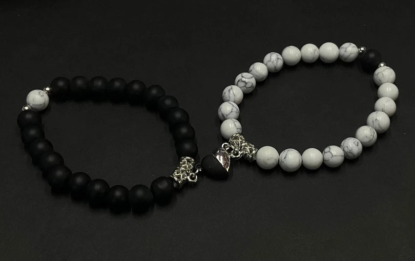 2pcs glow in the dark lover bracelets with a pair of bracelets